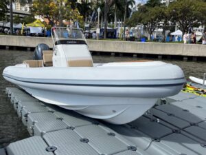 Right Gulf Stream Dock for Your Boatlift