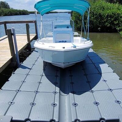 boat-on-floating-gulf-stream-dock boat-on-floating-gulf-stream-dock