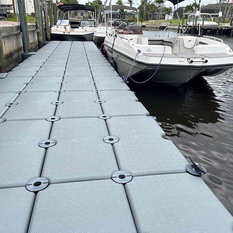 floating-boat-dock-by-gulf-stream-docks